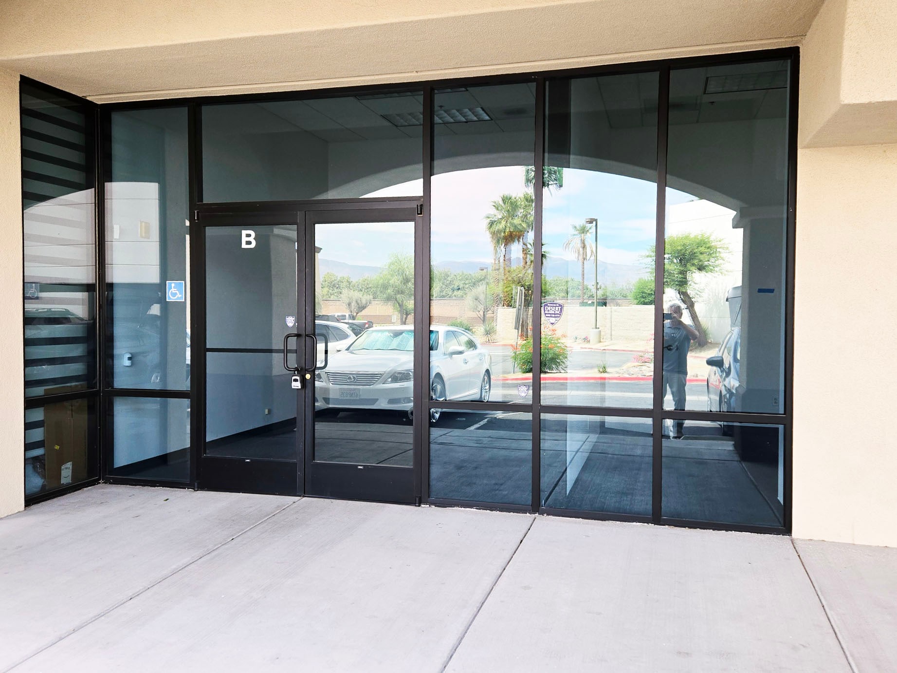 77750 Country Club Dr, Palm Desert, CA à louer Photo intérieure– Image 1 sur 4