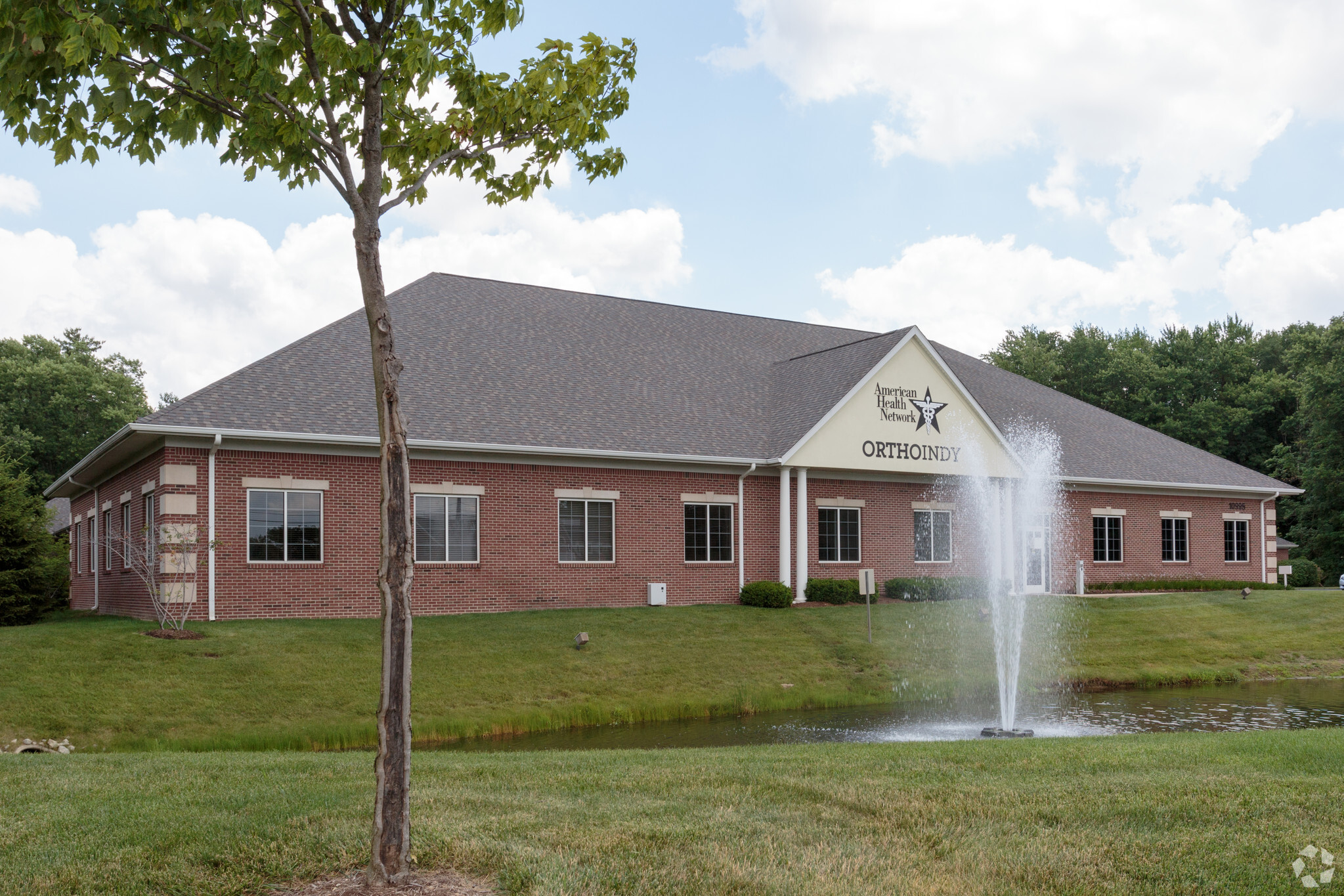 10995 Allisonville Rd, Fishers, IN à louer Photo principale– Image 1 sur 7