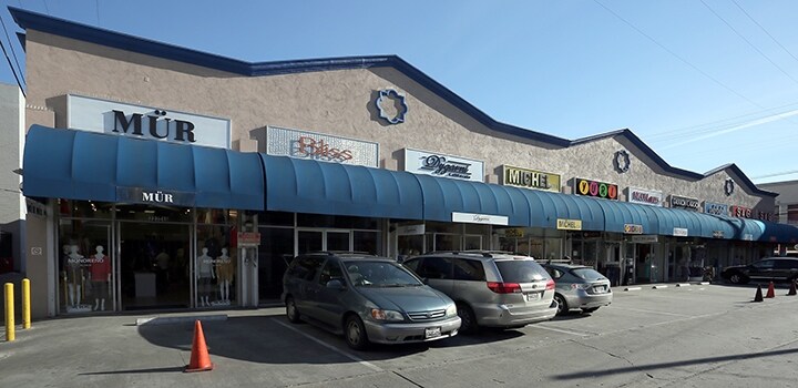 727 E Pico Blvd, Los Angeles, CA à vendre - Photo principale – Image 1 sur 10