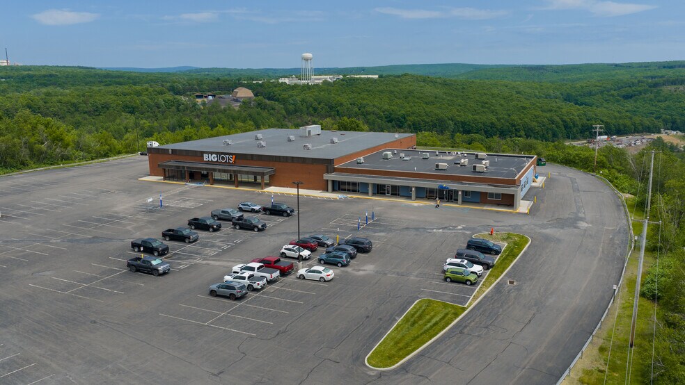 940 Mall Rd, Frackville, PA à vendre - Photo de l’immeuble – Image 2 sur 6