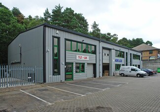 Plus de détails pour High St, Bordon - Industriel/Logistique à louer