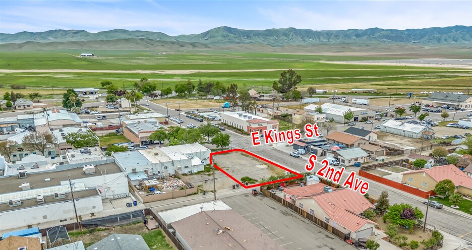 205 E Kings St, Avenal, CA à vendre - Photo de l’immeuble – Image 2 sur 7