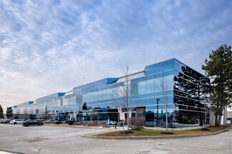 Plus de détails pour 2425 Skymark Ave, Mississauga, ON - Local d'activités à louer