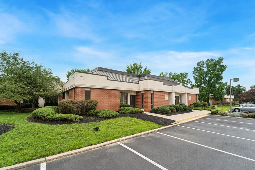 2301 E Evesham Rd, Voorhees, NJ à louer - Photo de l’immeuble – Image 3 sur 14