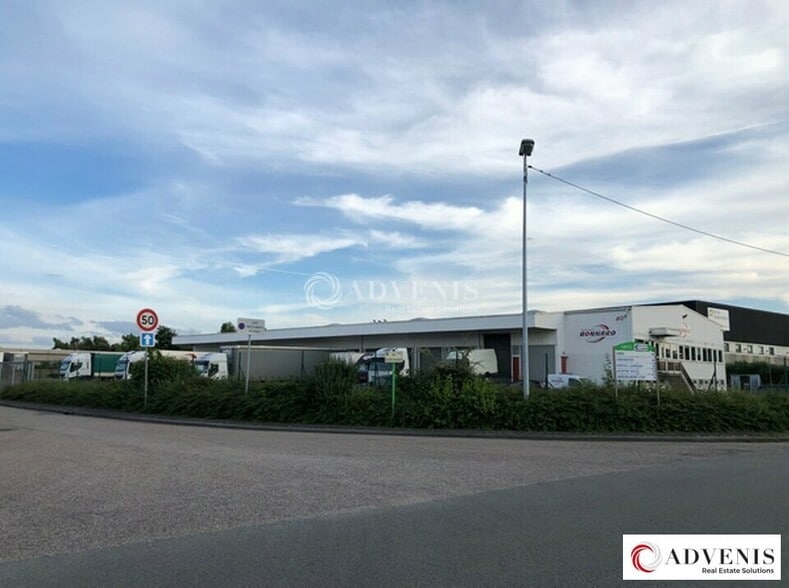 Industriel/Logistique dans Fretin à louer - Photo de l’immeuble – Image 1 sur 3
