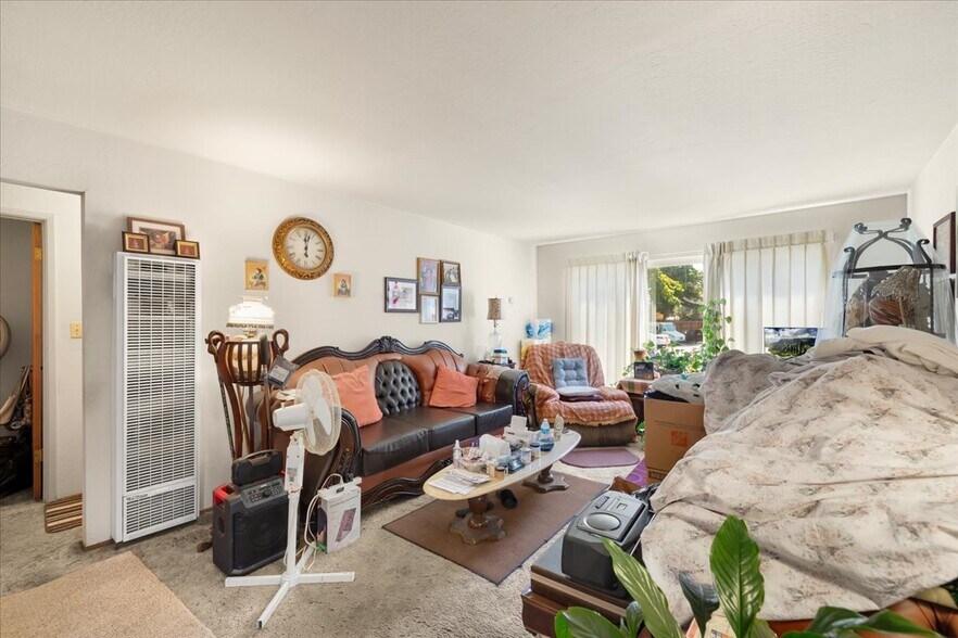236 Haas Ave, San Leandro, CA à vendre - Photo de l’immeuble – Image 3 sur 139