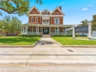 341 S Plant Ave, Tampa, FL à louer - Photo de l’immeuble – Image 2 sur 9