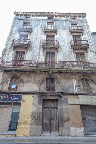 Immeuble residentiel dans Igualada, Barcelona à vendre - Photo de l’immeuble – Image 3 sur 40