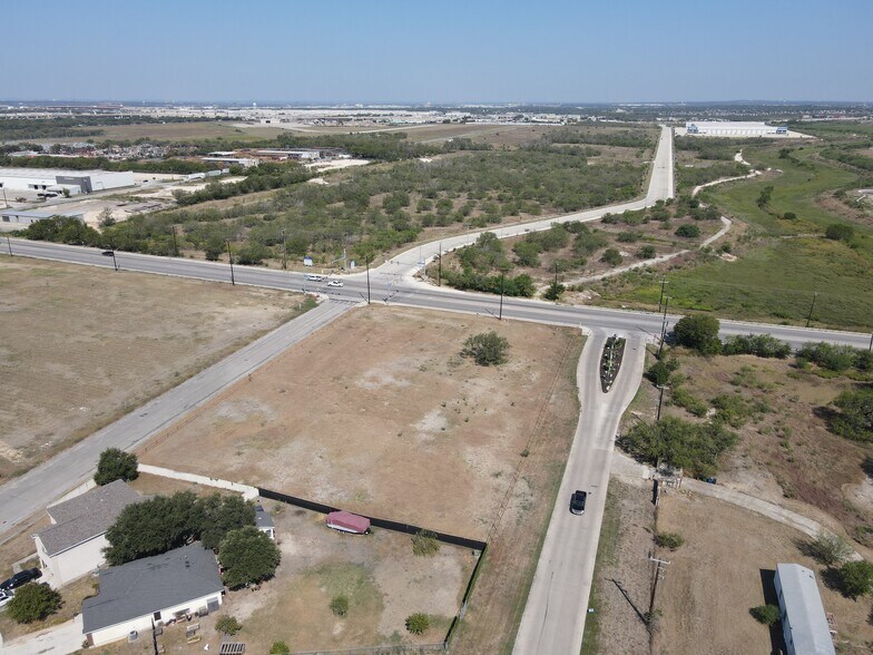 518 Saints Hvn, San Antonio, TX à vendre - Aérien – Image 3 sur 10
