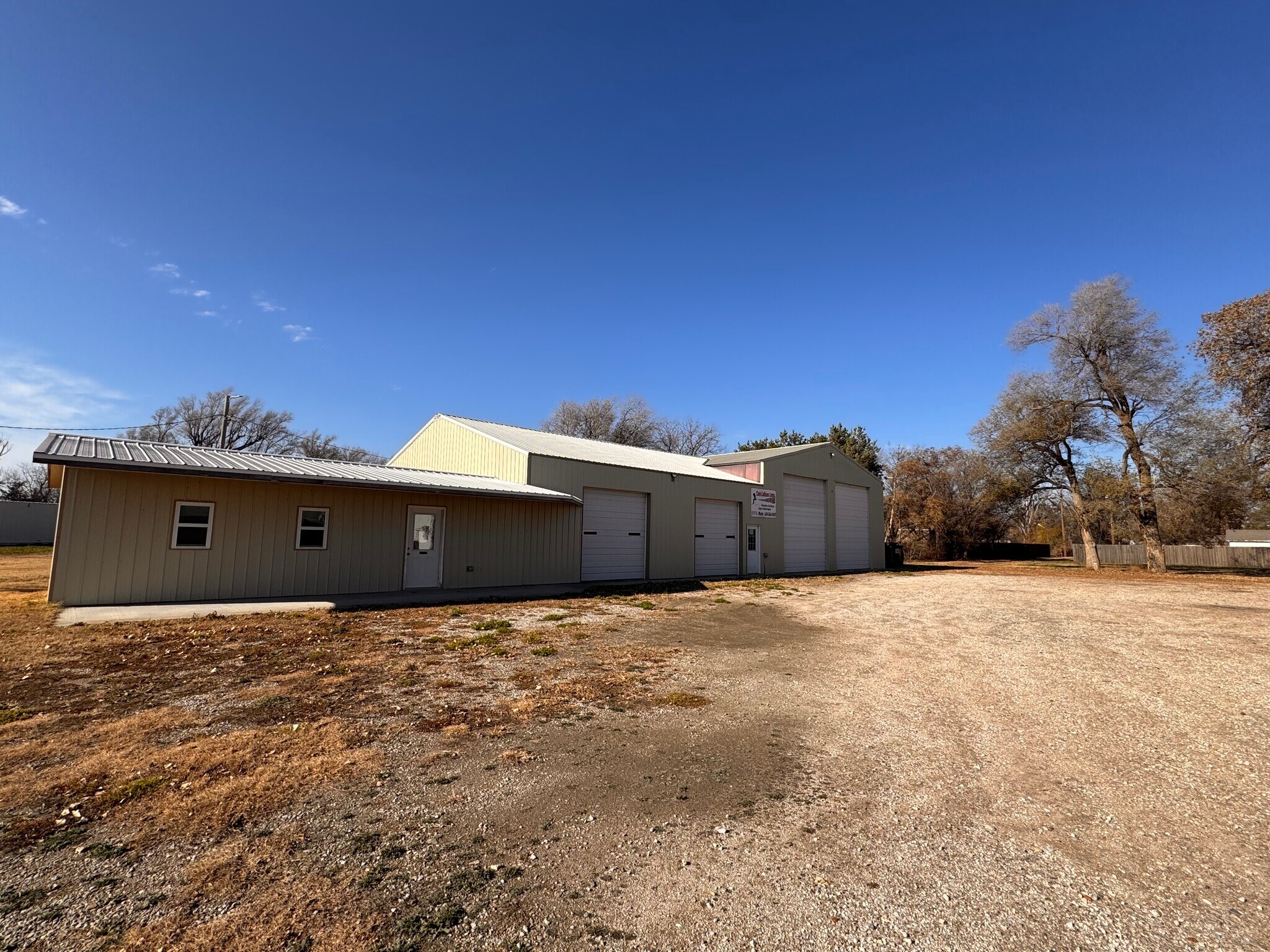 517 S Main St, Stafford, KS à vendre Photo principale– Image 1 sur 23