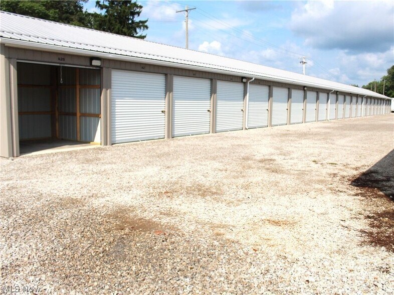 807 Virginia Ave, Ashland, OH à vendre - Photo de l’immeuble – Image 3 sur 5