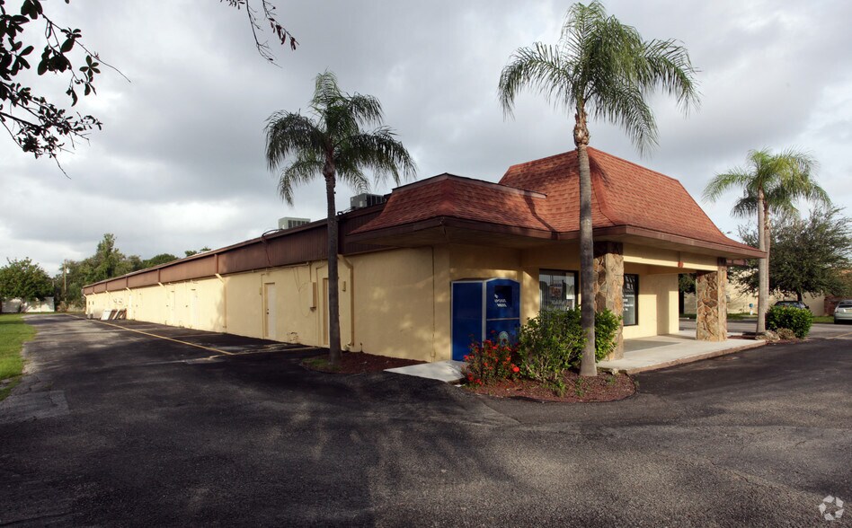 2210 Tamiami Trl S, Venice, FL à louer - Photo de l’immeuble – Image 3 sur 12