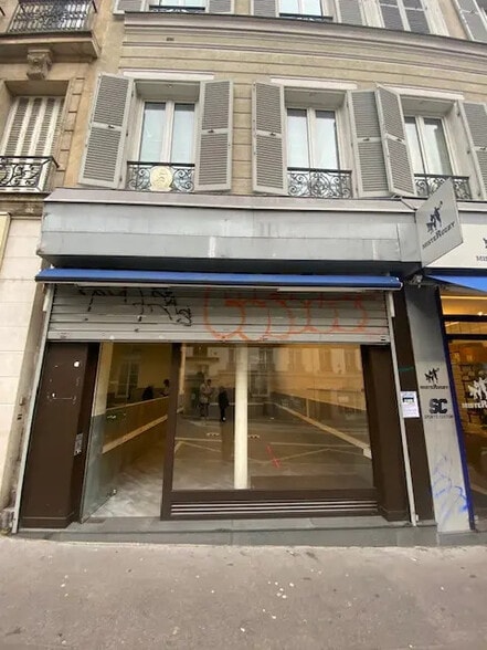 Local commercial dans Paris à louer - Photo de l’immeuble – Image 1 sur 2