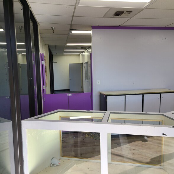 4520 Stine Rd, Bakersfield, CA à louer - Photo intérieure – Image 3 sur 10