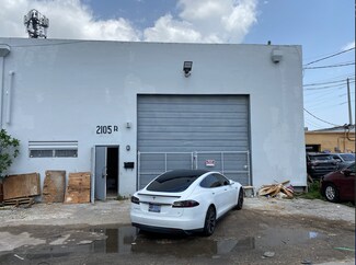 Plus de détails pour 2106 Mayo St, Hollywood, FL - Industriel/Logistique à louer