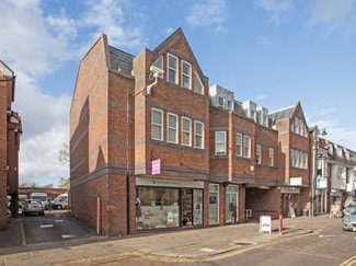 Plus de détails pour 75-79 Guildford St, Chertsey - Bureau à vendre