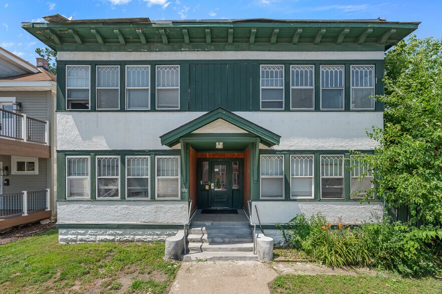 3012 Bryant Ave S, Minneapolis, MN à vendre - Photo de l’immeuble – Image 2 sur 29