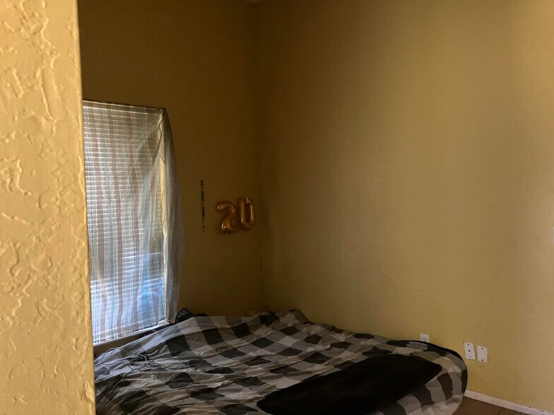 1602 S Saint Marys St, San Antonio, TX à vendre - Photo intérieure – Image 2 sur 6