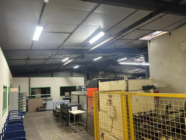 Local d'activités dans Chalon-sur-Saône à vendre - Photo intérieure – Image 2 sur 12