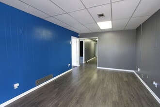 3045 S Meridian St, Indianapolis, IN à louer Photo intérieure– Image 1 sur 5