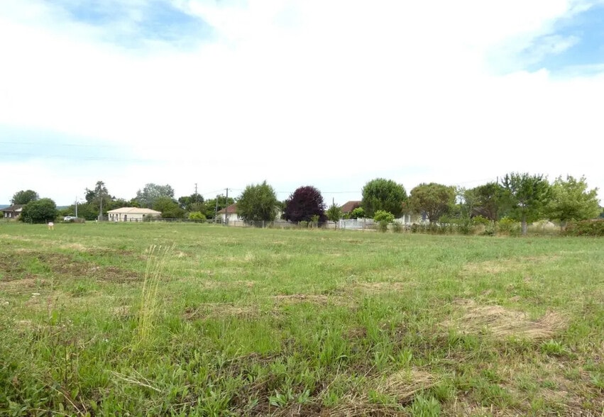 Terrain dans Saint Privat en Périgord à vendre - Photo de l’immeuble – Image 2 sur 4