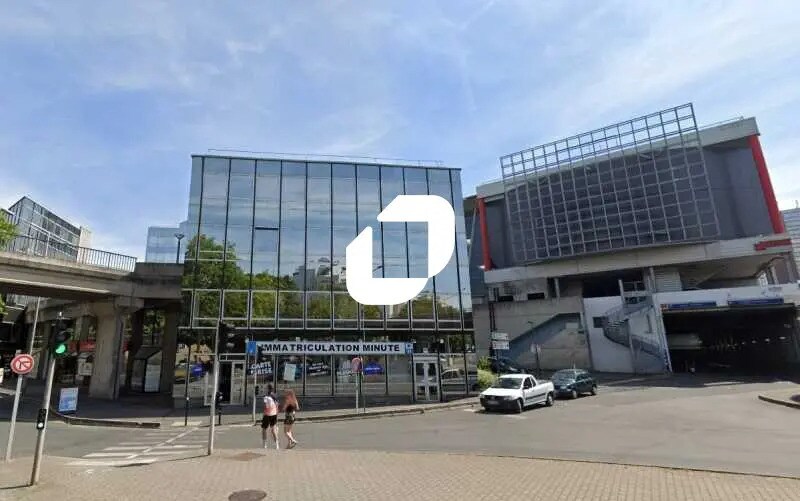 Bureau dans Évry-Courcouronnes à vendre Photo de l’immeuble– Image 1 sur 9