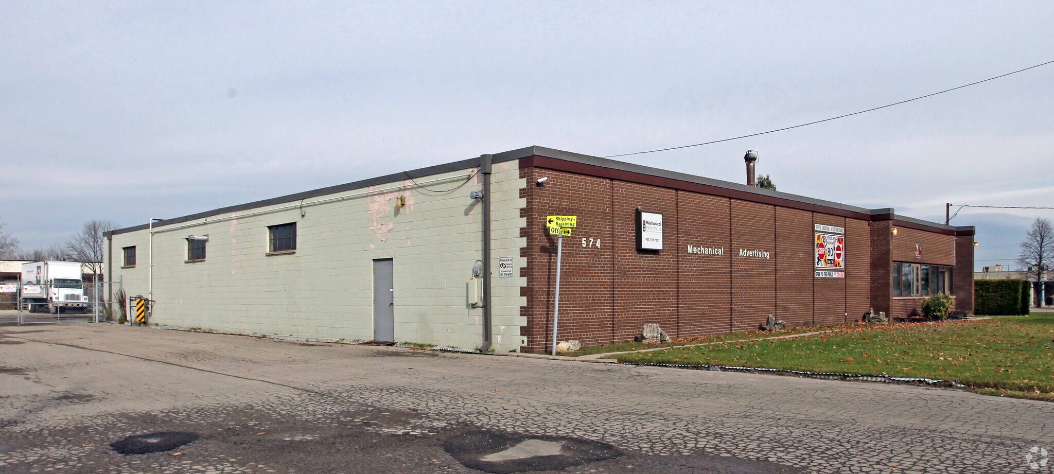 574 Wentworth St E, Oshawa, ON à vendre Photo principale– Image 1 sur 4