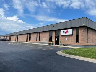 Plus de détails pour 2410-2430 S 156th Cir, Omaha, NE - Local d'activités à louer