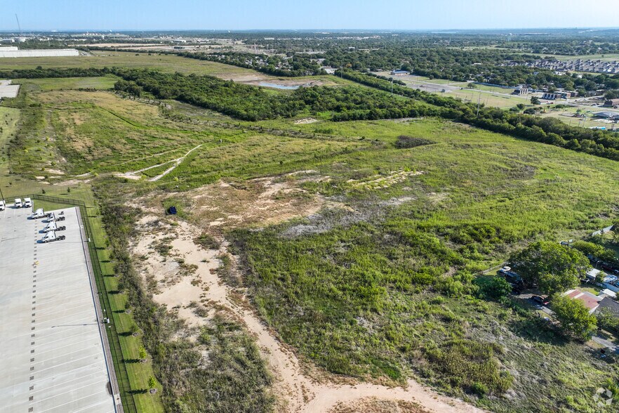 7500-7601 Oak Grove Rd, Fort Worth, TX à louer - Photo principale – Image 1 sur 1