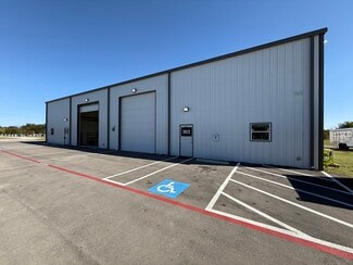Plus de détails pour 6875 Jackson Rd, Krum, TX - Industriel/Logistique à louer