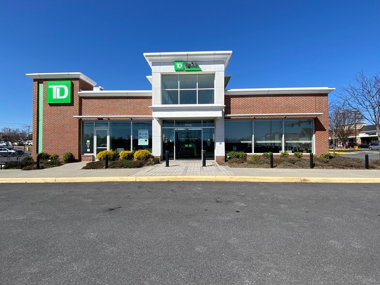 9570 Main St, Fairfax, VA à louer - Photo principale – Image 1 sur 1