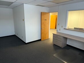 156 S Flynn Rd, Westville, IN à louer Photo intérieure– Image 2 sur 3