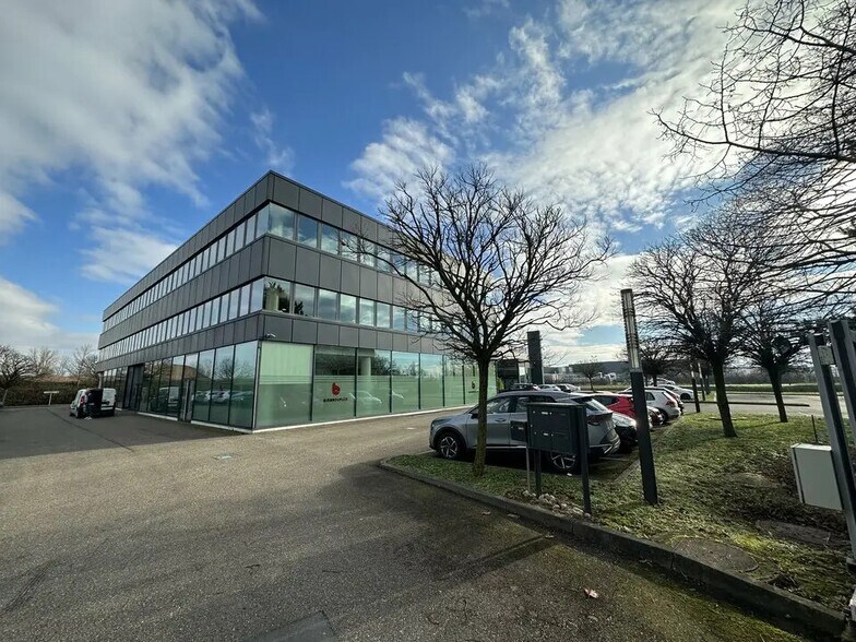 Bureau dans Entzheim à vendre - Photo de l’immeuble – Image 2 sur 8