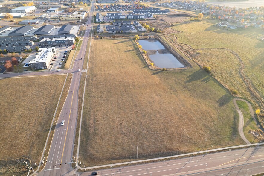 3801 N Career Ave, Sioux Falls, SD à vendre - Aérien – Image 1 sur 5