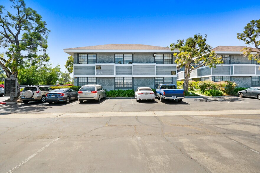 960 W 17th St, Santa Ana, CA à vendre - Photo de l’immeuble – Image 3 sur 6