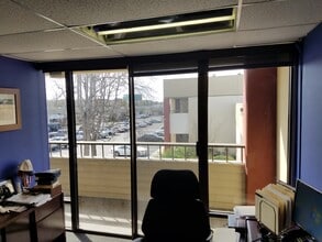 8949 Complex Dr, San Diego, CA à louer Photo intérieure– Image 1 sur 9