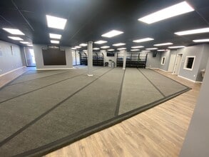 1235 S Josey Ln, Carrollton, TX à louer Photo intérieure– Image 2 sur 5