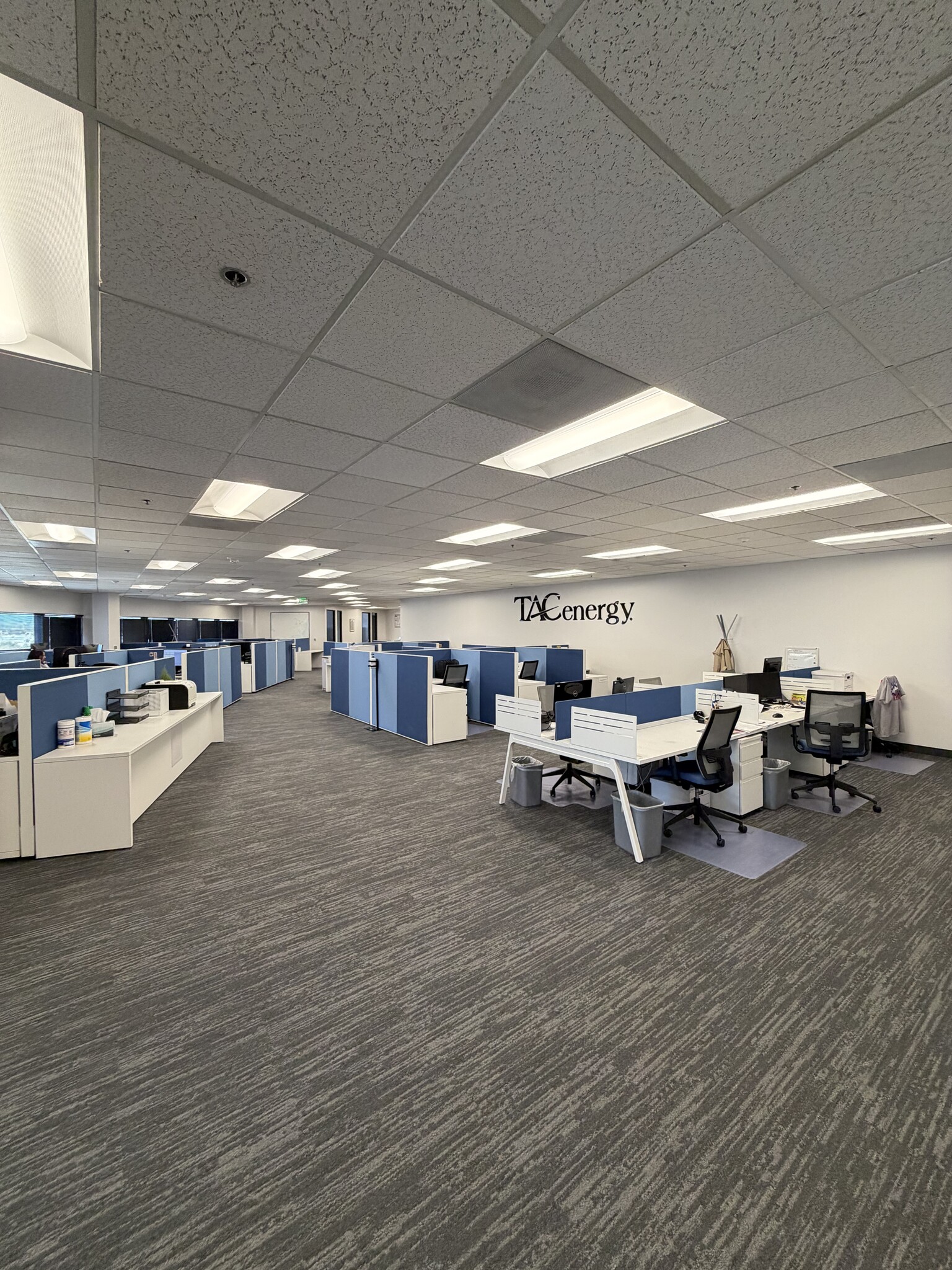 4 Hutton Centre Dr, Santa Ana, CA à louer Photo intérieure– Image 1 sur 9