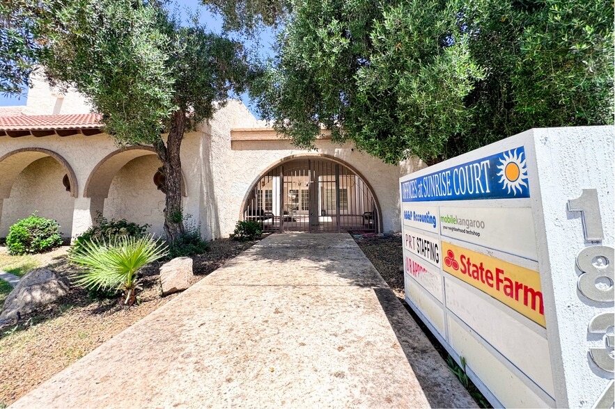 1834 E Baseline Rd, Tempe, AZ à louer - Photo de l’immeuble – Image 3 sur 8