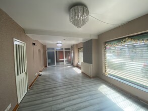643-645 Bearwood Rd, Smethwick à louer Photo intérieure– Image 2 sur 5