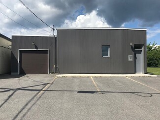 Plus de détails pour 1097 Parisien St, Ottawa, ON - Industriel/Logistique à vendre