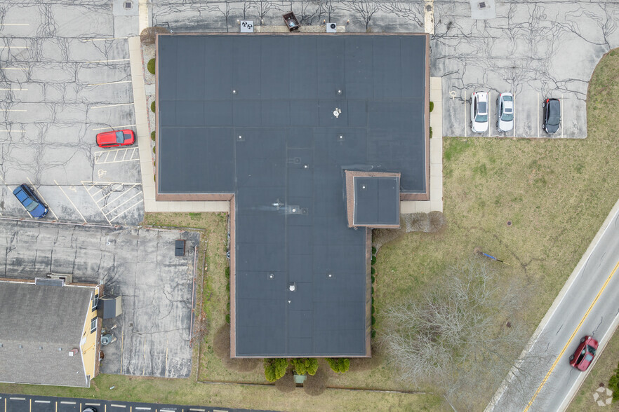 4913 Harroun Rd, Sylvania, OH à louer - Photo de l’immeuble – Image 3 sur 7