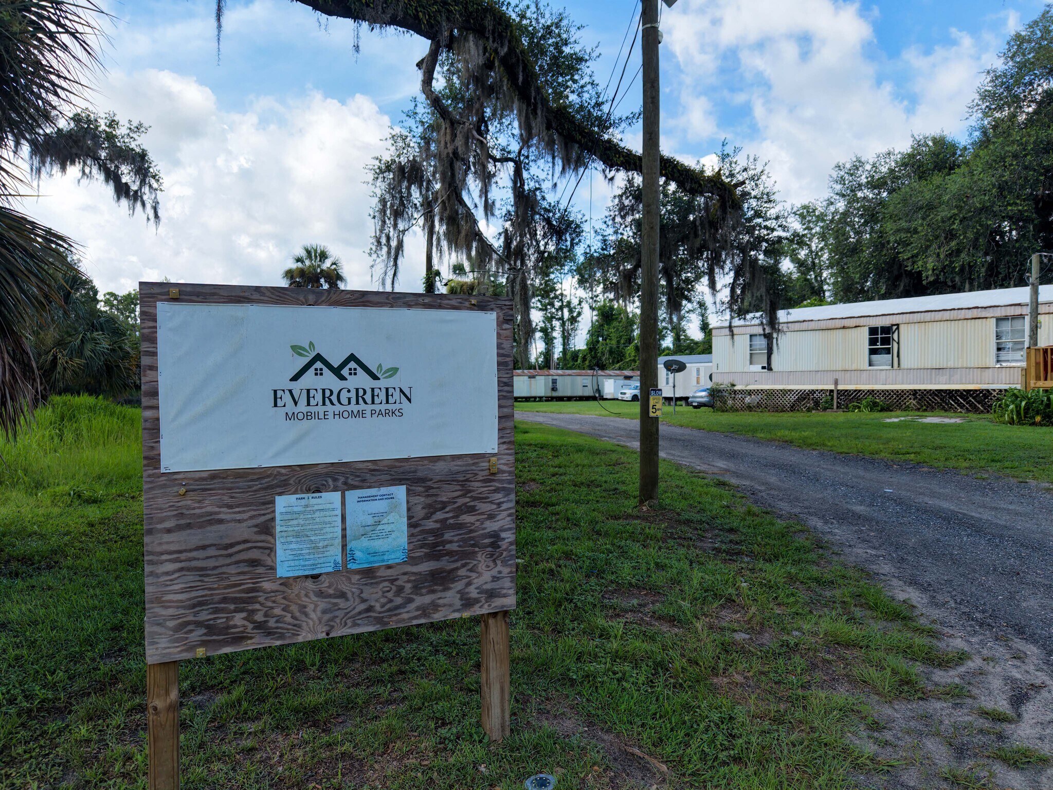 1269 W Roberts Aman Rd, Perry, FL à vendre Photo de l’immeuble– Image 1 sur 30