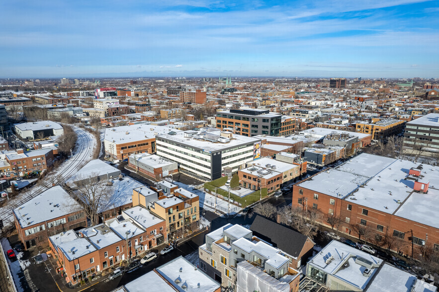 6750 Av de l'Esplanade, Montréal, QC à louer - Aérien – Image 2 sur 8