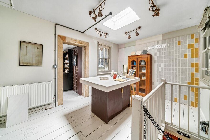 48 Lots Rd, Londres à vendre - Photo de l’immeuble – Image 3 sur 11