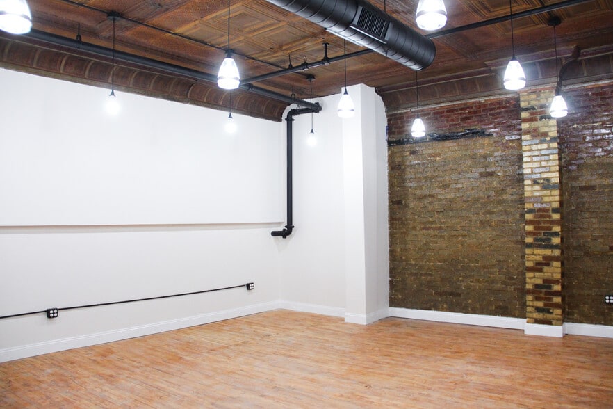 5806-5810 Bergenline Ave, West New York, NJ à louer - Photo intérieure – Image 3 sur 19