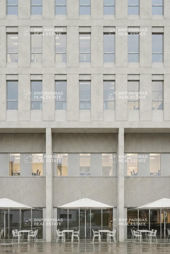 Plus de détails pour Bureau, Local commercial à louer