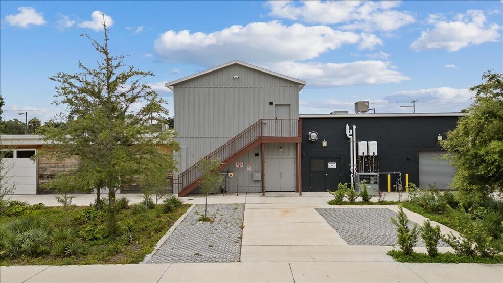 3800 N Nebraska Ave, Tampa, FL à louer - Photo de l’immeuble – Image 2 sur 7