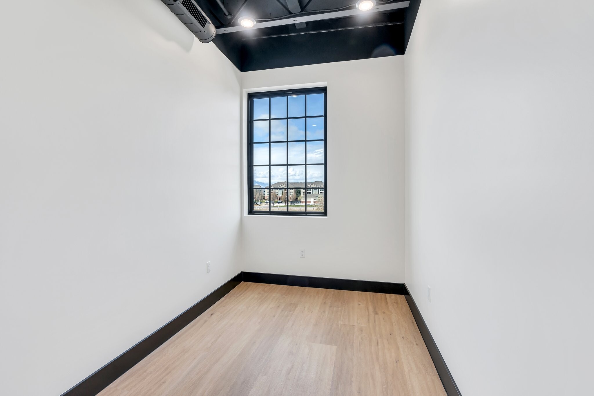 292 S 2000 W, Pleasant Grove, UT à louer Photo intérieure– Image 1 sur 13