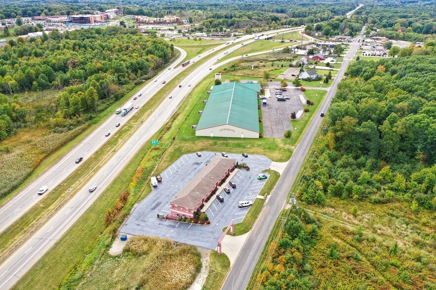 4300 Lynn Rd, Ravenna, OH à louer - Photo de l’immeuble – Image 3 sur 12